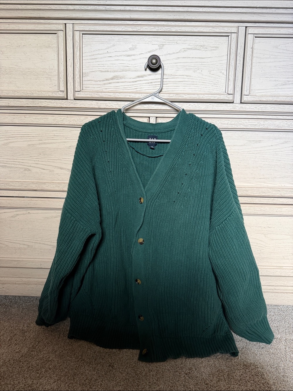 Women’s Gap Deep Green V-Neck Button Cardigan Sweater
